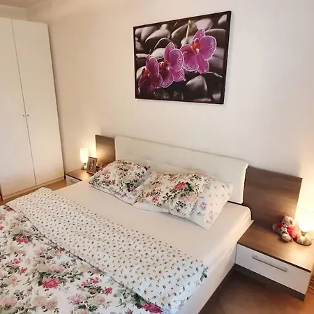 Апартаменты Beautiful Apart. Private Parking Братислава